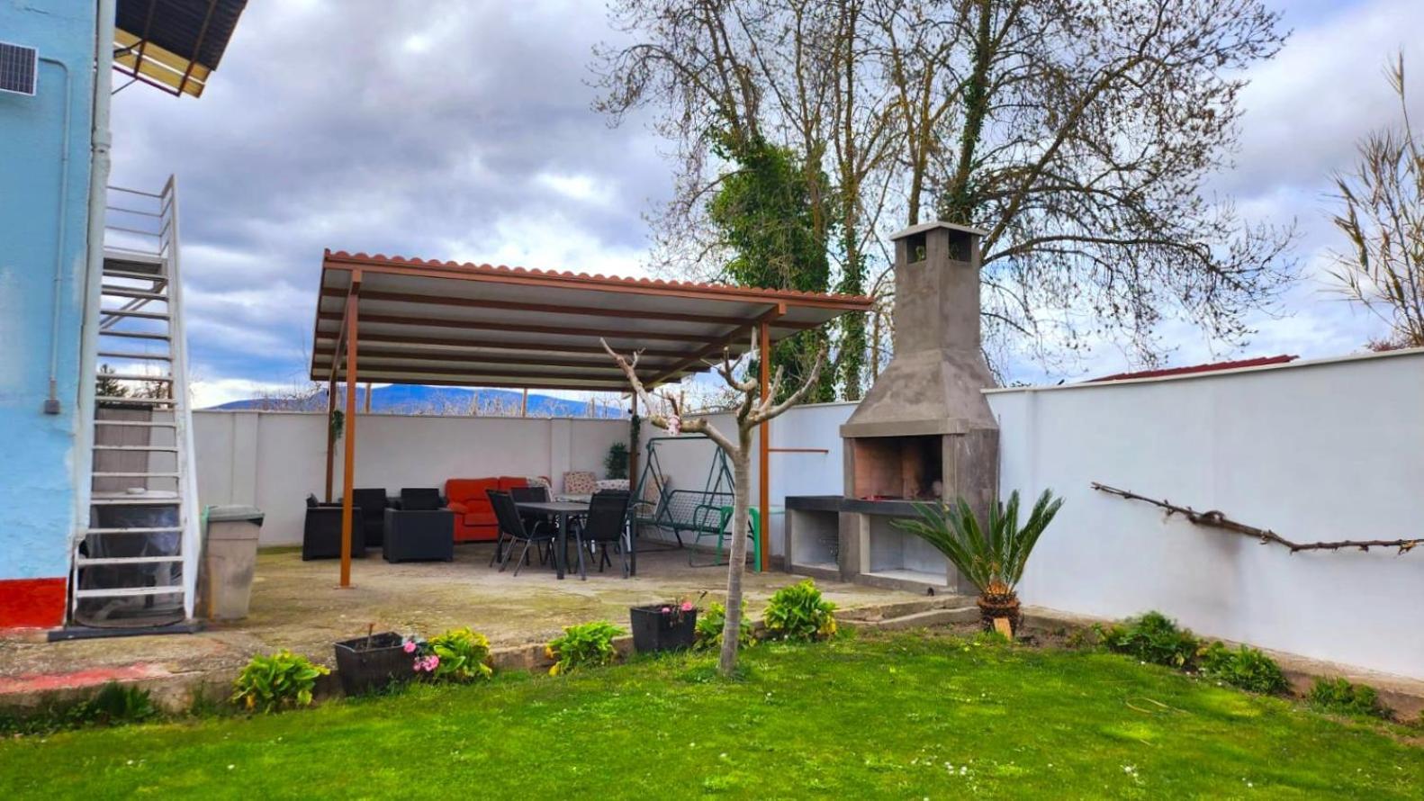 Casa Azul Donde Se Respira Tranquilidad Lardero